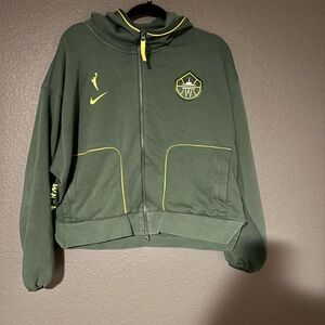 Seattle Storm Women’s Basketball Nike Cropped Green and Yellow Zip-Up Hoodie